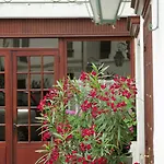 Du Cheval Rouge Versailles