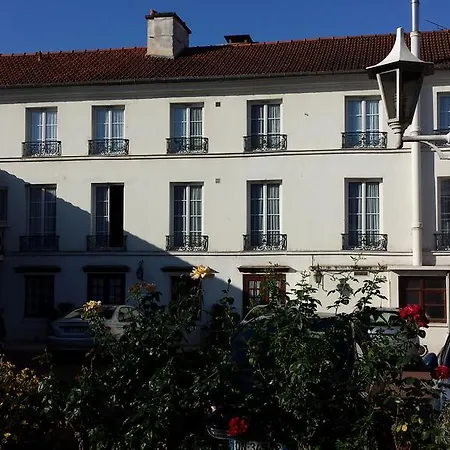Du Cheval Rouge