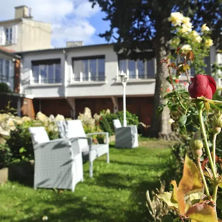 Du Cheval Rouge Hotel Versailles