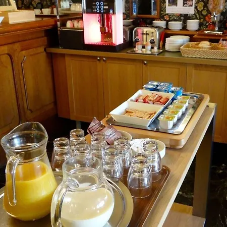 Du Cheval Rouge Hotel