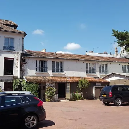 Du Cheval Rouge Hotel 3*