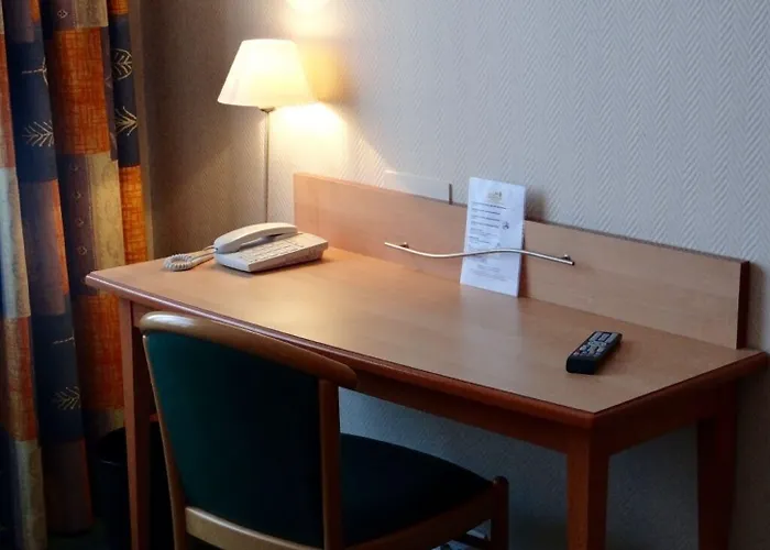 Du Cheval Rouge 3* Wersal